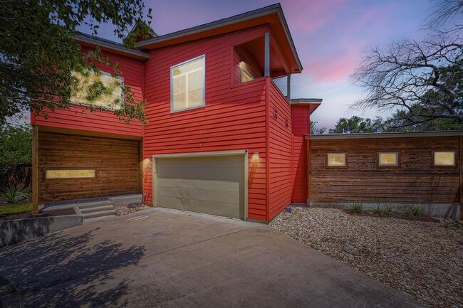property at 2510 Rosewood Ave