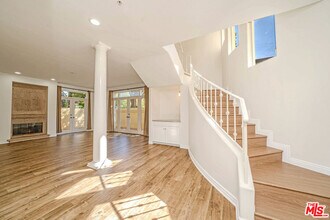 2311 Schader Dr in Santa Monica, CA - Building Photo - Building Photo