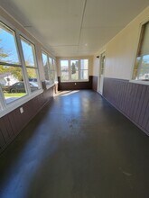 56 Rebecca St in Roscoe, PA - Foto de edificio - Building Photo