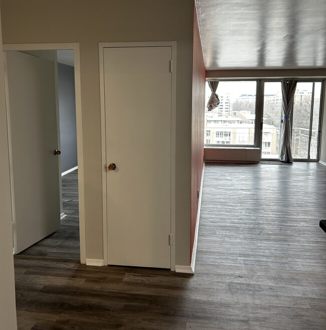 1435 4th St SW, Unit B514 in Washington, DC - Building Photo - Building Photo