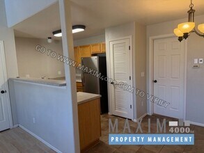 385 Sunnyside Cir in Grand Junction, CO - Building Photo - Building Photo