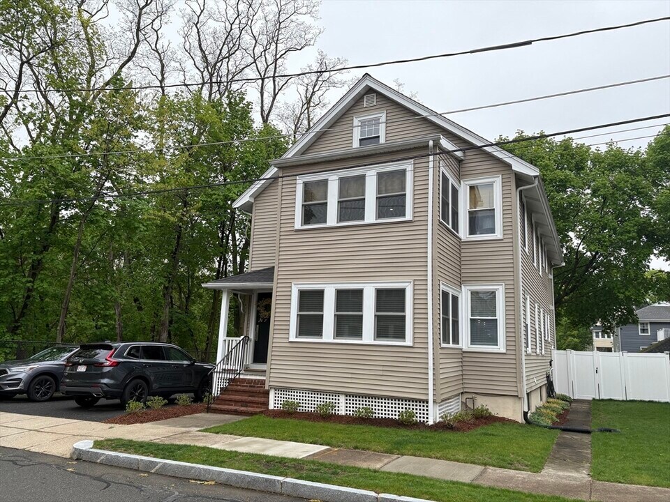 17 Prince St-Unit -17 in Belmont, MA - Building Photo