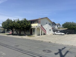 2100 Pine Ave in San Pablo, CA - Building Photo - Building Photo