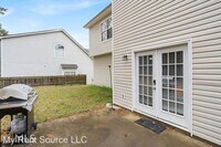 513 Crimson Ridge Dr photo'