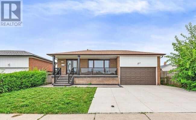 3716 Teeswater Rd in Mississauga, ON - Building Photo - Building Photo