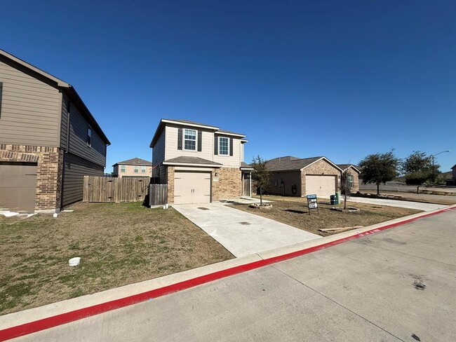 134 Niven Path in Jarrell, TX - Building Photo - Building Photo