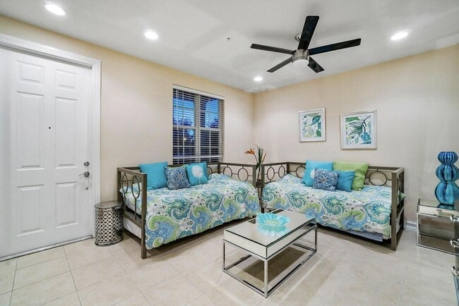 111 SW 2nd Ave in Delray Beach, FL - Building Photo - Building Photo