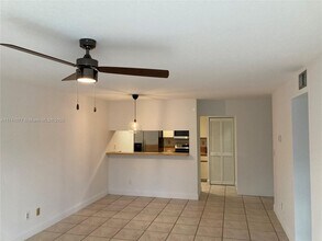 11201 NW 13th St in Pembroke Pines, FL - Building Photo - Building Photo