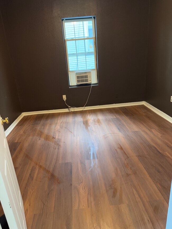 844 Canaan Ave, Unit 2nd Floor