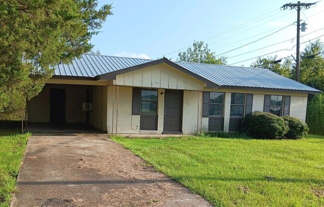 property at 2937 Green Tee Rd