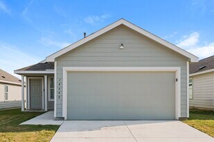 14640 Greenfield Ml in San Antonio, TX - Building Photo