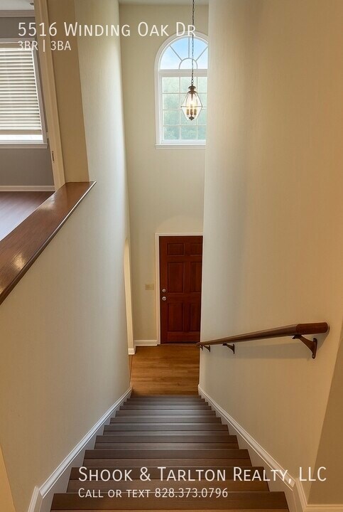 5516 Winding Oak Dr in Hickory, NC - Building Photo