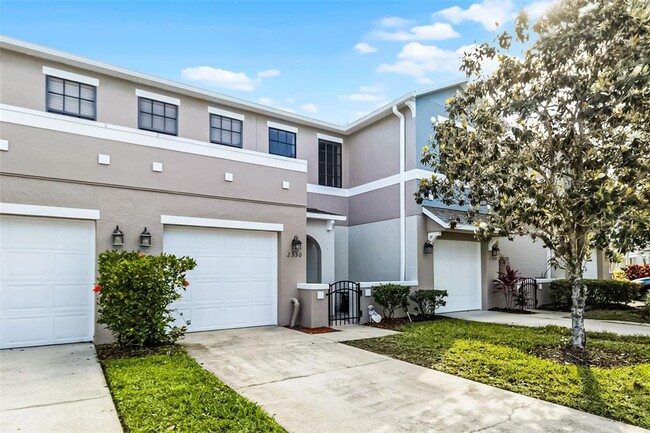 property at 2330 Windsor Lake Cir