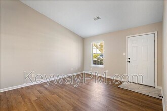 517 Edgecliff Ln in Evans, GA - Building Photo - Building Photo