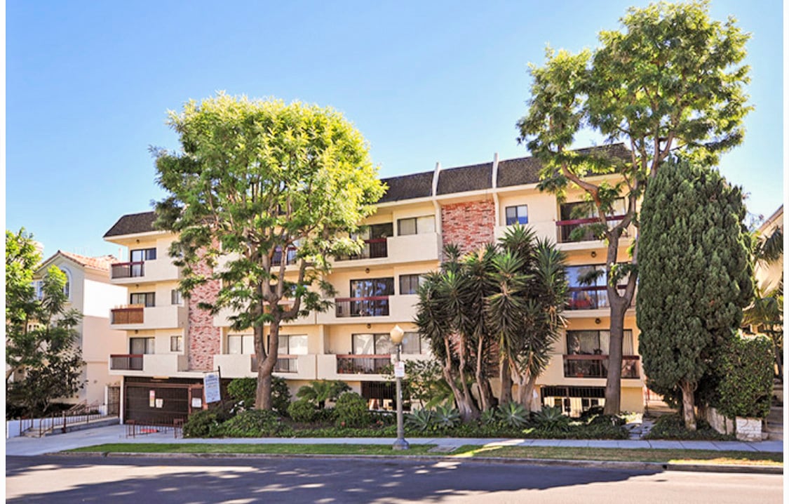 Eastborne III Apartments in Los Angeles, CA - Foto de edificio