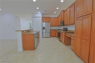 10391 Carolina Willow Dr in Ft. Myers, FL - Building Photo - Building Photo