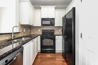 1128 Liberty Pkwy NW in Atlanta, GA - Building Photo - Building Photo