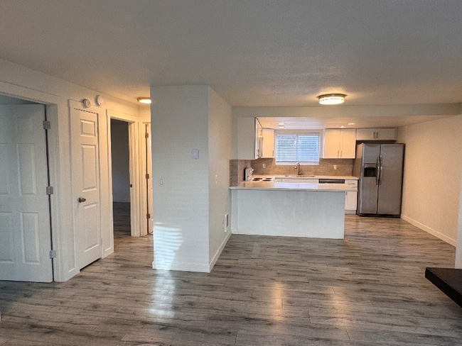 13731 32nd Ave NE in Seattle, WA - Foto de edificio - Building Photo