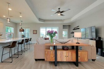 12177 Stuart Dr in Venice, FL - Building Photo - Building Photo