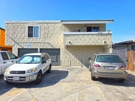 4056 Van Dyke Ave in San Diego, CA - Building Photo