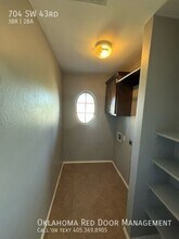 704 SW 43rd St in Moore, OK - Building Photo - Building Photo