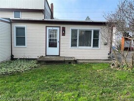 4335 Territorial Rd in Rochester, MI - Building Photo