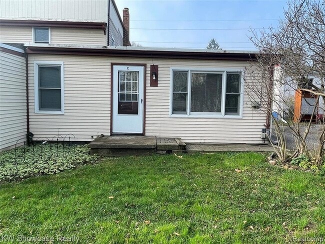 property at 4335 Territorial Rd