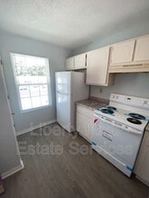 350 Beverly St in Hinesville, GA - Building Photo - Building Photo