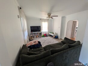 204 Ross Rd in Middlefield, CT - Building Photo - Building Photo