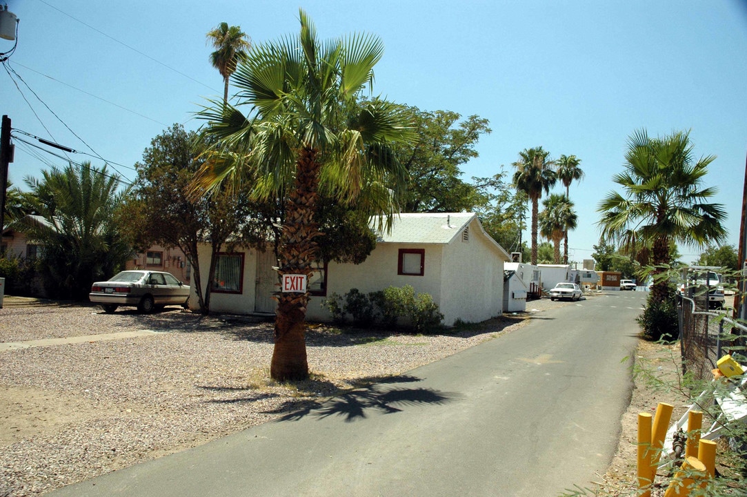 Westview Trailer Court in Glendale, AZ - Building Photo