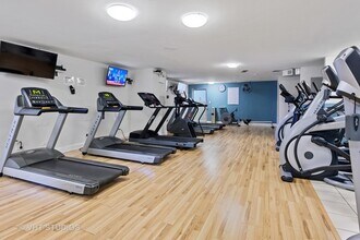 3600 N Lake Shore Dr, Unit 1223 in Chicago, IL - Building Photo - Building Photo