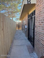 10003 Caribou Dr in El Paso, TX - Building Photo