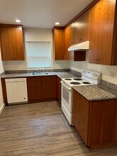 2607 SE 101st Ave in Portland, OR - Building Photo - Building Photo