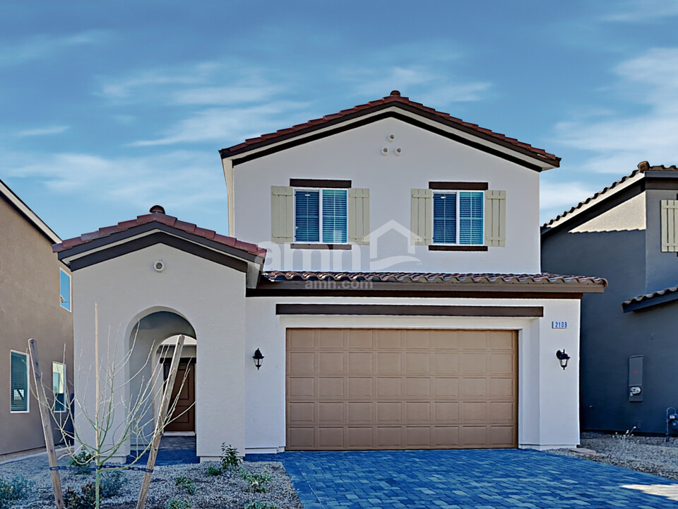 2109 Reaves Wy in North Las Vegas, NV - Building Photo