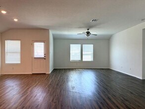 108 Bear Oak St in Hutto, TX - Building Photo - Building Photo