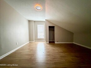 2221 W Madison St in Louisville, KY - Building Photo - Building Photo