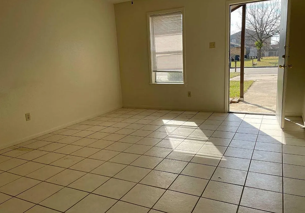 1413 Hillside Dr in College Station, TX - Building Photo