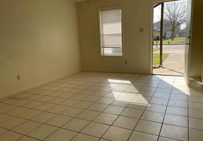property at 1413 Hillside Dr