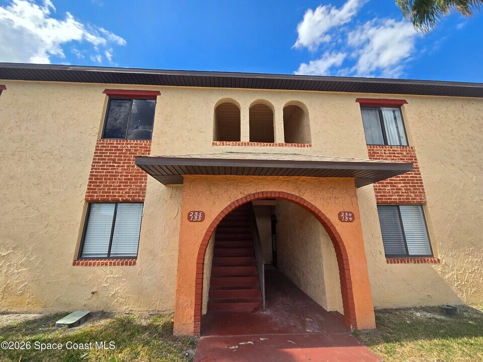 134 San Juan Cir in Melbourne, FL - Building Photo