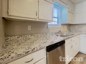 11069 Hunters Ln in Hampton, GA - Building Photo - Building Photo