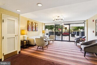 950 25th St NW in Washington, DC - Building Photo - Building Photo