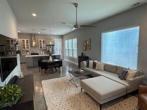 4802 Santa Anna St in Austin, TX - Building Photo - Building Photo