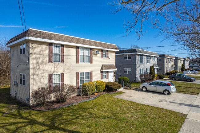 Northridge Townhomes in Pleasantville, NJ - Foto de edificio - Building Photo