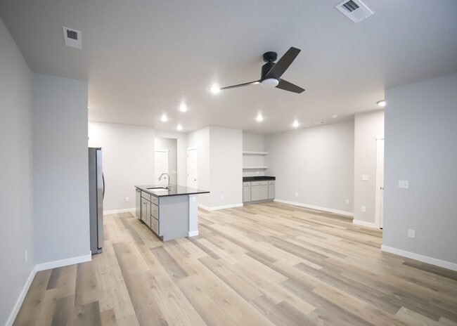 265 S Fritts Ave in Meridian, ID - Building Photo - Building Photo