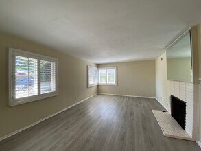 3654 Sunset Dr in Santa Barbara, CA - Building Photo - Building Photo