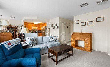 521 Main St in Groton, MA - Building Photo - Building Photo