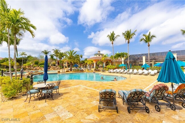property at 8641 Piazza Del Lago Cir