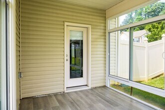 2425 Dog Leg Dr in Winston-Salem, NC - Building Photo - Building Photo