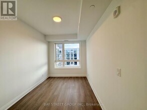 3250 Carding Mill Trail in Oakville, ON - Building Photo - Building Photo