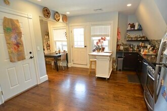 35 Patten St, Unit 3 in Boston, MA - Building Photo - Building Photo